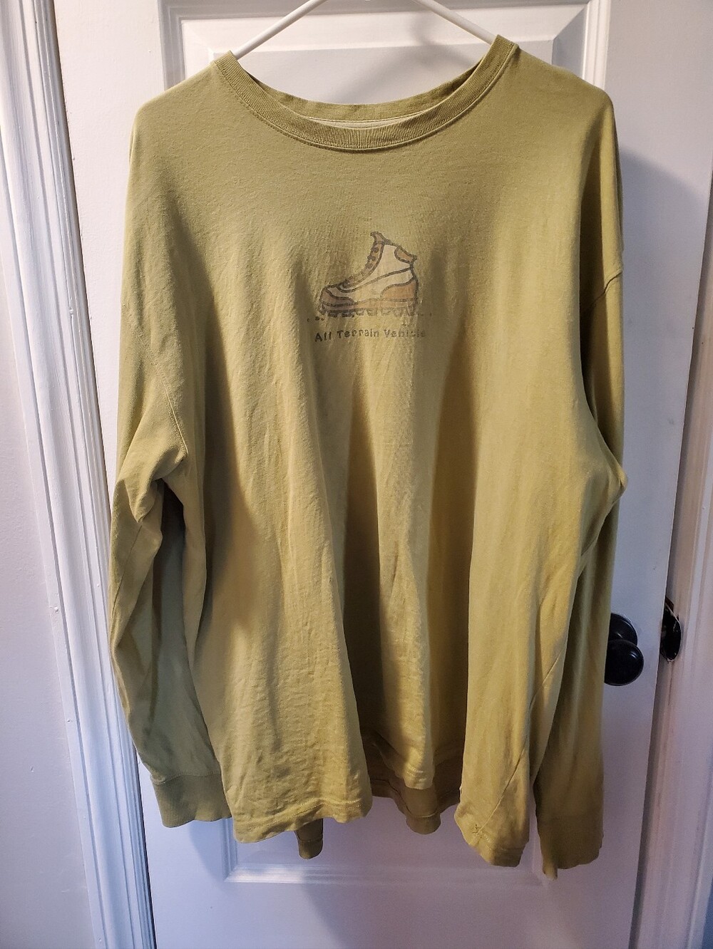 Men's Long Sleeve Graphic Shirt - Olive Green